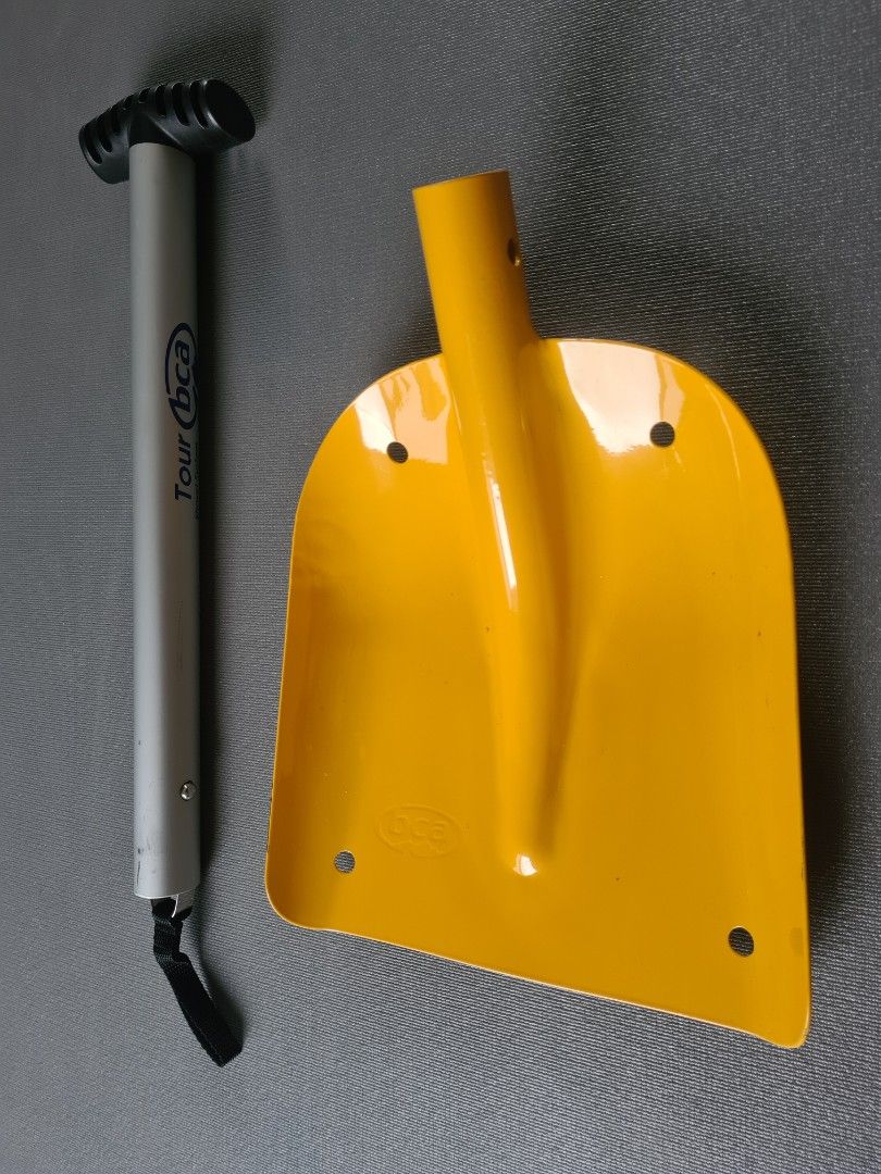 Avalanche shovel with probe, Sports Equipment, Other Sports Equipment