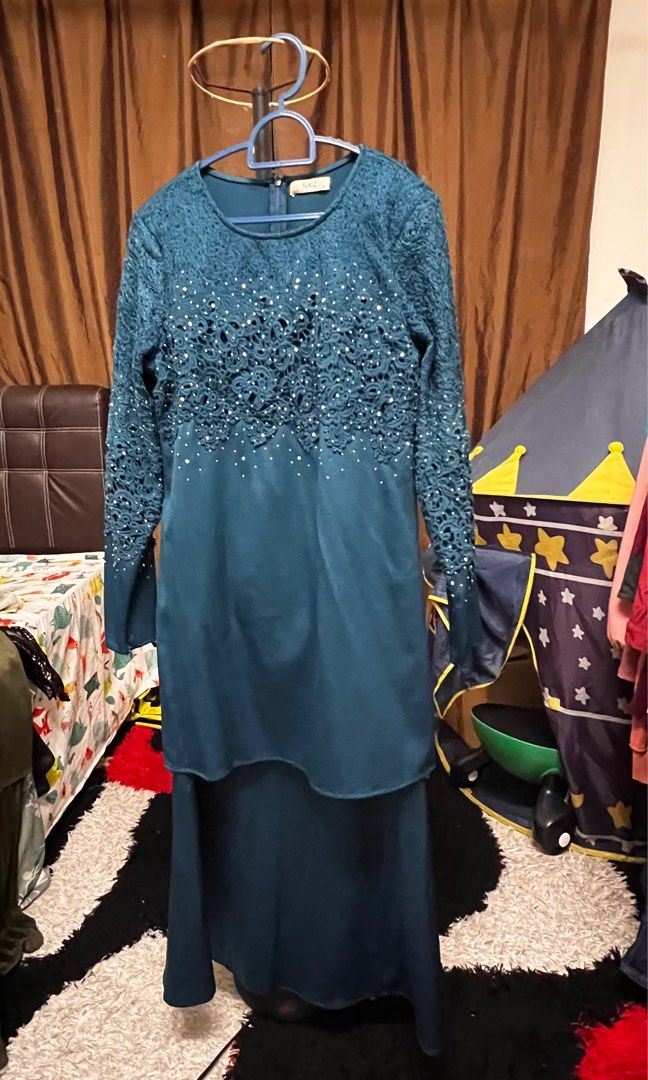 Dress shop kurung modern
