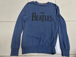 (Category: ) located in . Submitted by Preloved_item (Listing ID 1225303990, Image 1). Description: .