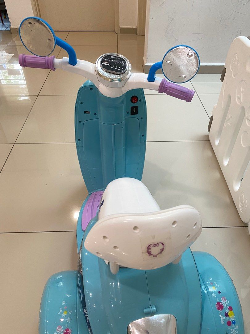 BATTERY OPERATED DISNEY FROZEN ELECTRIC SCOOTER RIDE ON KIDS, Hobbies
