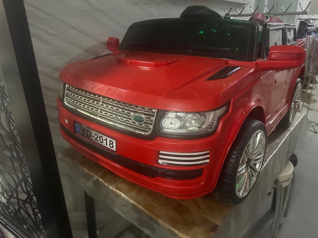 Battery Toy Car, Hobbies & Toys, Toys & Games on Carousell