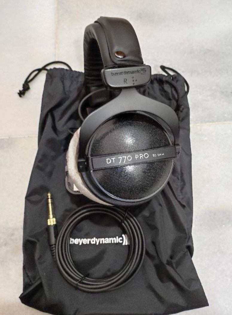 Beyerdynamic dt770 Pro 80 ohm Made in Germany, Audio, Headphones