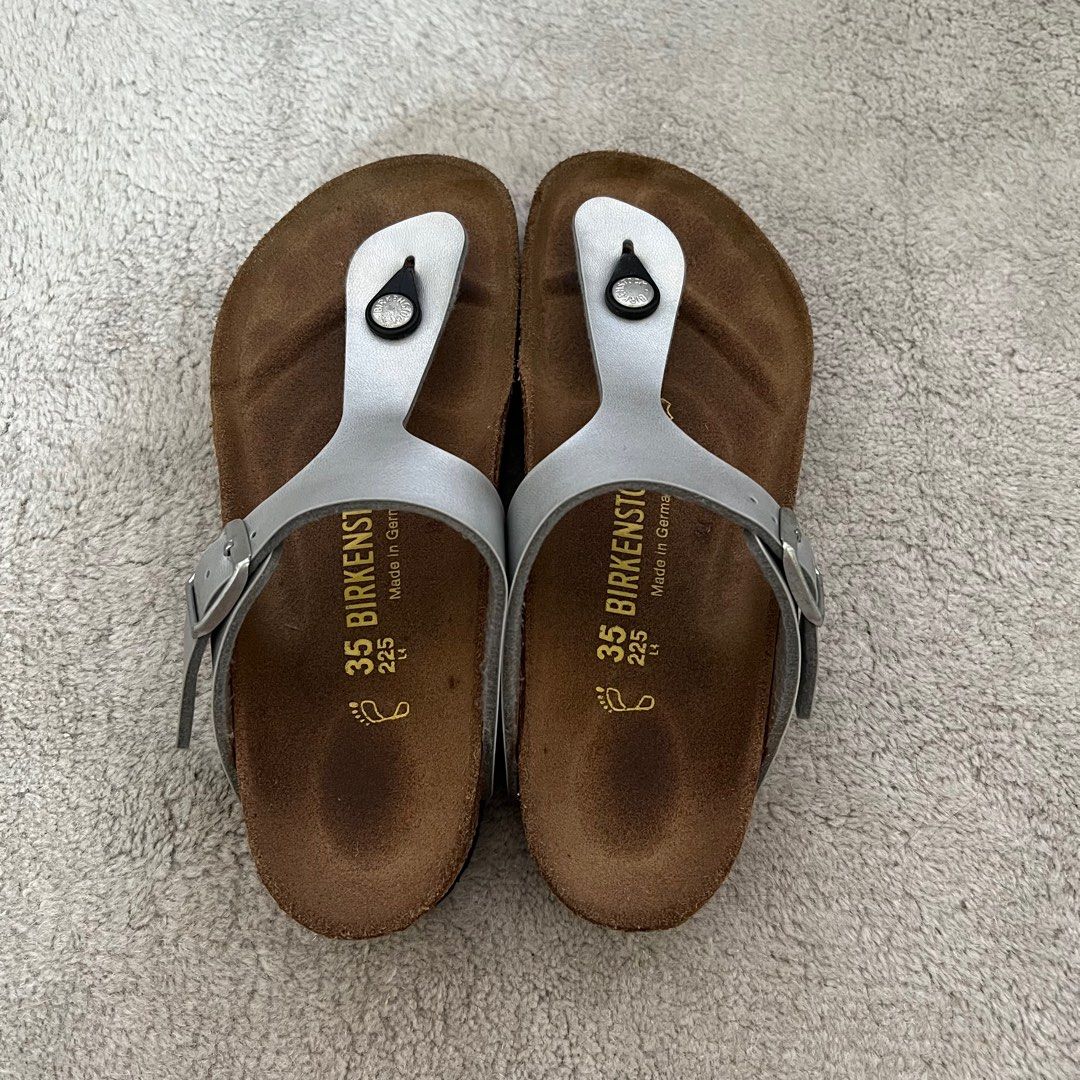 Birkenstock Silver Gizeh Size 35 Women s Fashion Footwear Flats Sandals on Carousell
