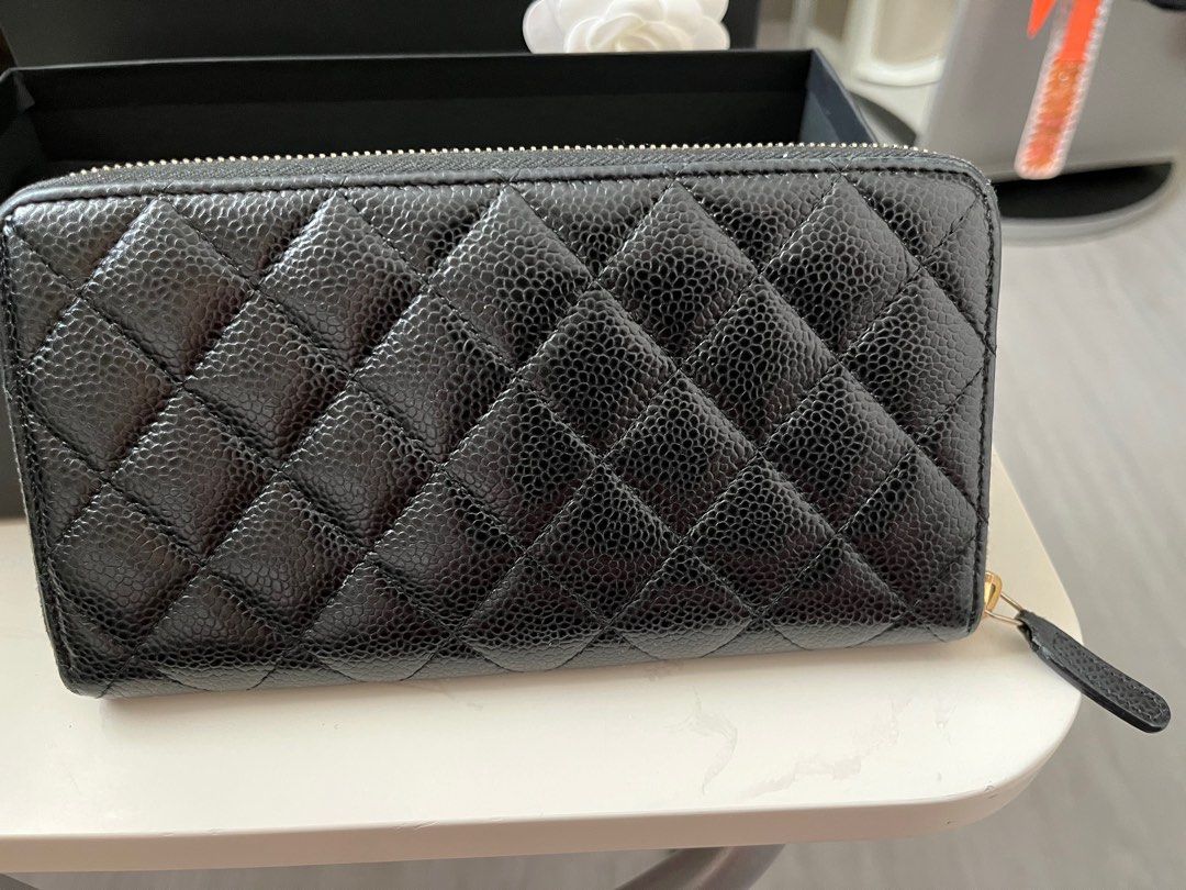 Chanel classic long wallet in caviar leather with 8 cardholders, Women's  Fashion, Bags & Wallets, Wallets & Card Holders on Carousell