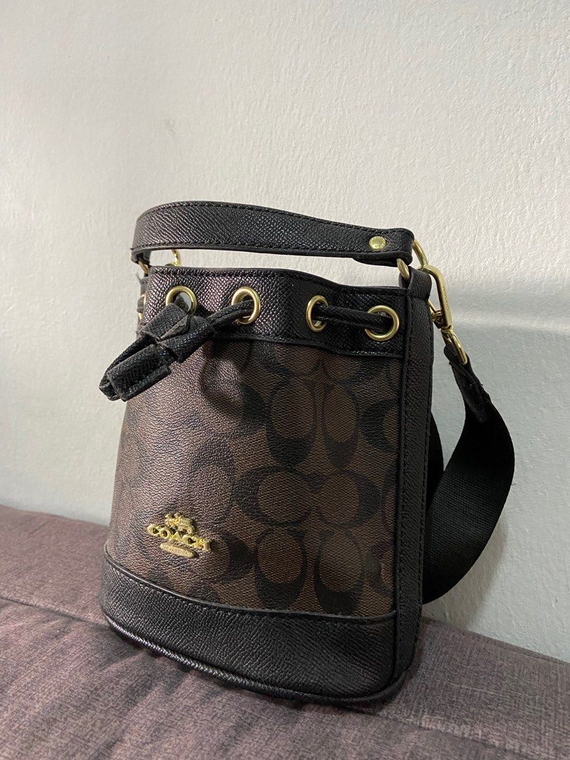 Coach bucket bag 2019 best sale