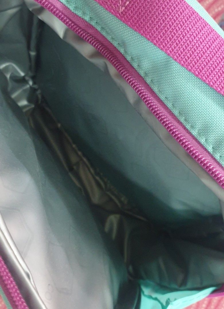 Coleman Cooler Bag 5 (Category: Other Babies Going Out Needs) located in San Juan City. Submitted by sparkjoy4 (Listing ID 1225196116, Image 3). Description: Coleman Cooler Bag 5 Aqua Color Brand new with tag Keeps content chilled up to 6 hiurs 5 liters capacity Fits up to 3x0.5L water bottles.