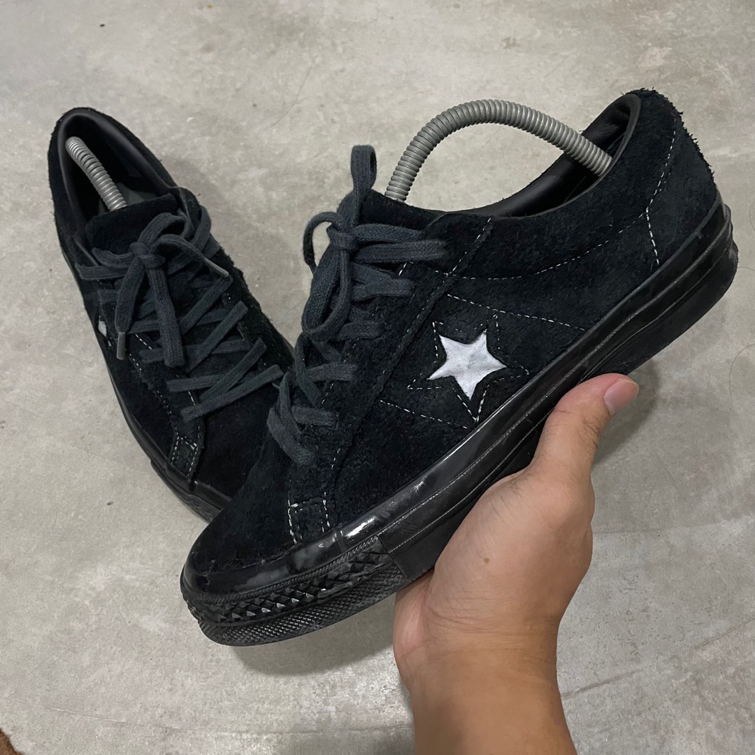 All black hot sale converse one star
