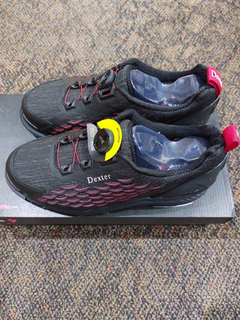 Red wide width best sale shoes