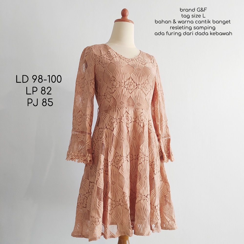 DRESS G&F peach terracotta brocade brukat brokat lace renda mekar midi  terompet tangan panjang premium CT81120, Fesyen Wanita, Pakaian Wanita,  Gaun & Rok di Carousell