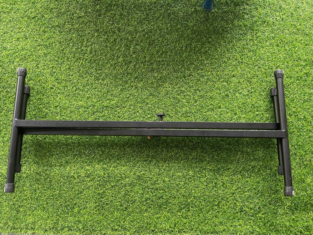 Electric keyboard suitable for young kids, Hobbies & Toys, Music