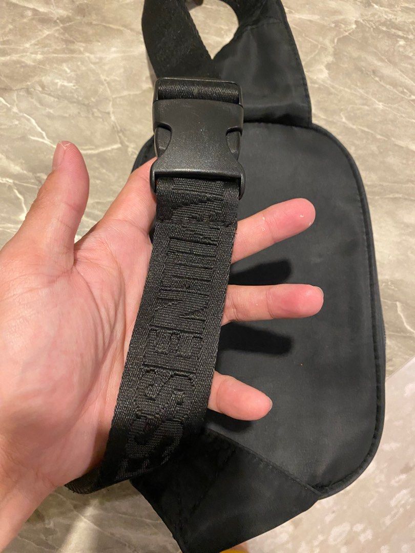 Essentials pouch (Category: Belt bags, Clutches and Pouches) located in Singapore. Submitted by copordrop4209 (Listing ID 1225116010, Image 2). Description: Original No trades Black pouch in very good condition Fear of god.