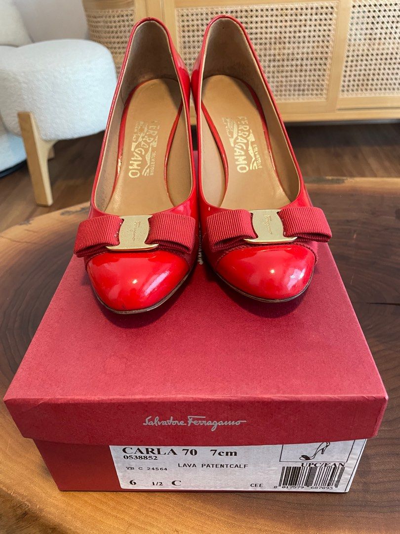 Salvatore ferragamo carla sales 70