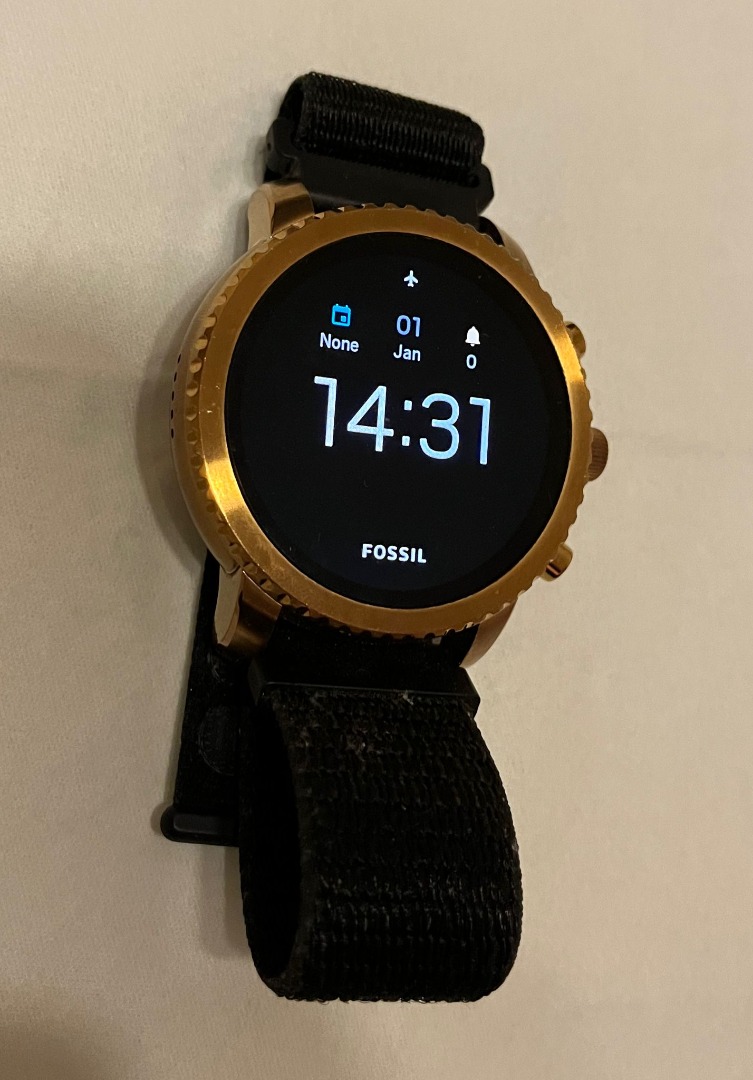 Fossil q 2025 explorist cena