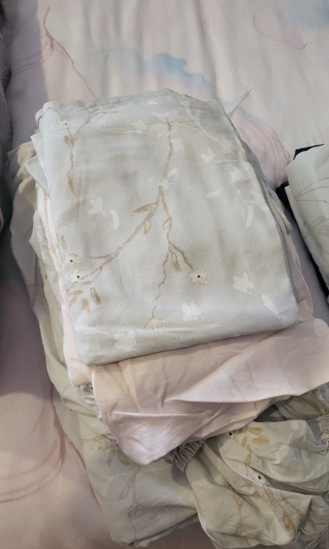 (FREE) Balmain Queen bedsheets sets (x2), Furniture & Home Living