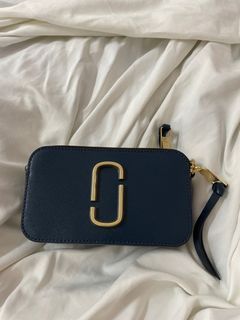 Marc Jacobs Snapshot DTM Black (w slight flaw), Luxury, Bags & Wallets on  Carousell