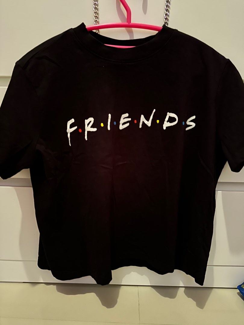 friends-tshirt-on-carousell