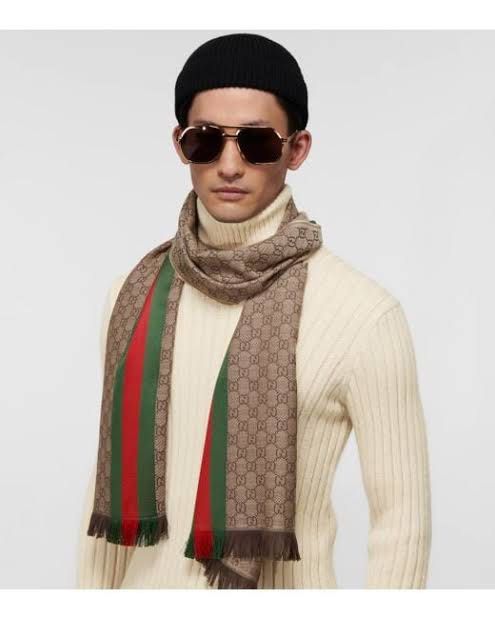 Gucci Classic Scarf (Brand New) Unisex, Women's Fashion, Watches &  Accessories, Scarves on Carousell