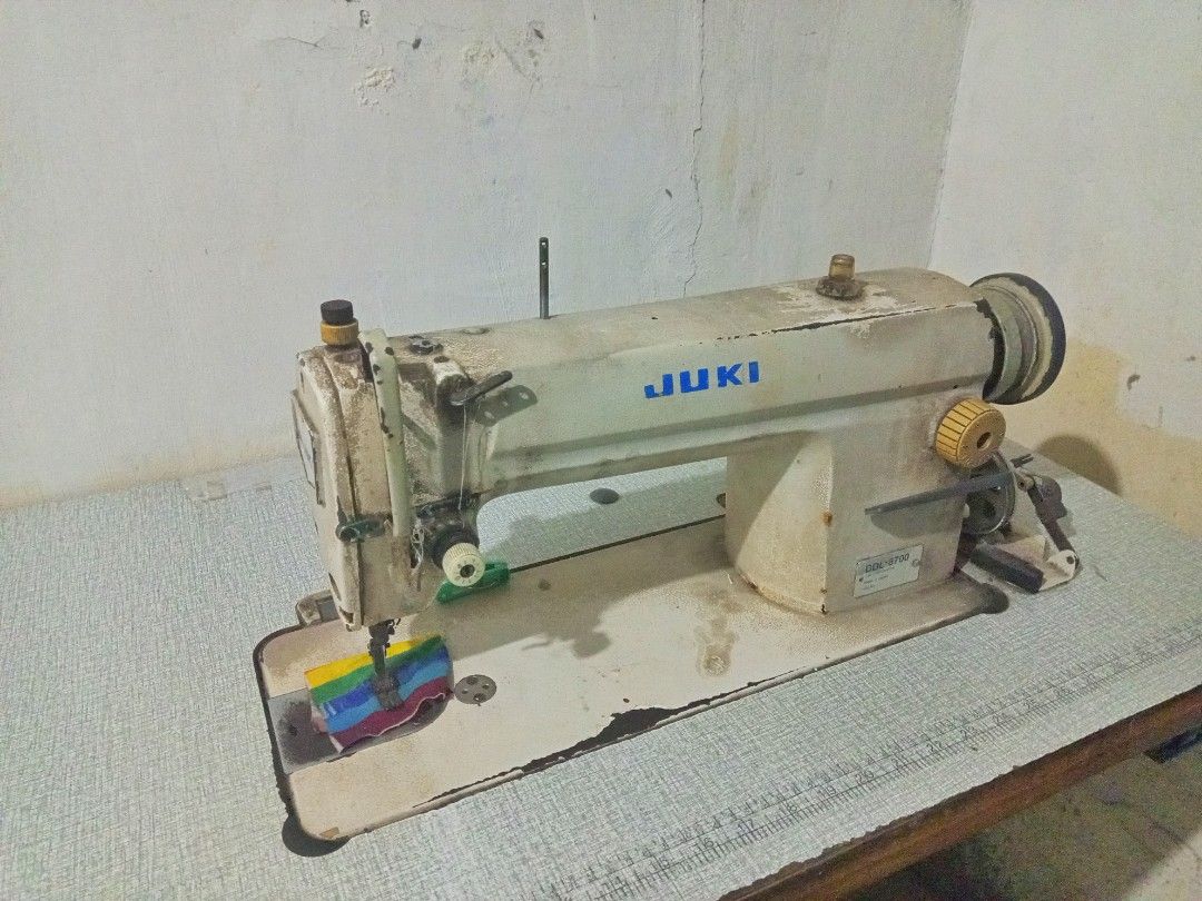 HighSpeed Juki Sewing Machine [Negotiable], Commercial & Industrial
