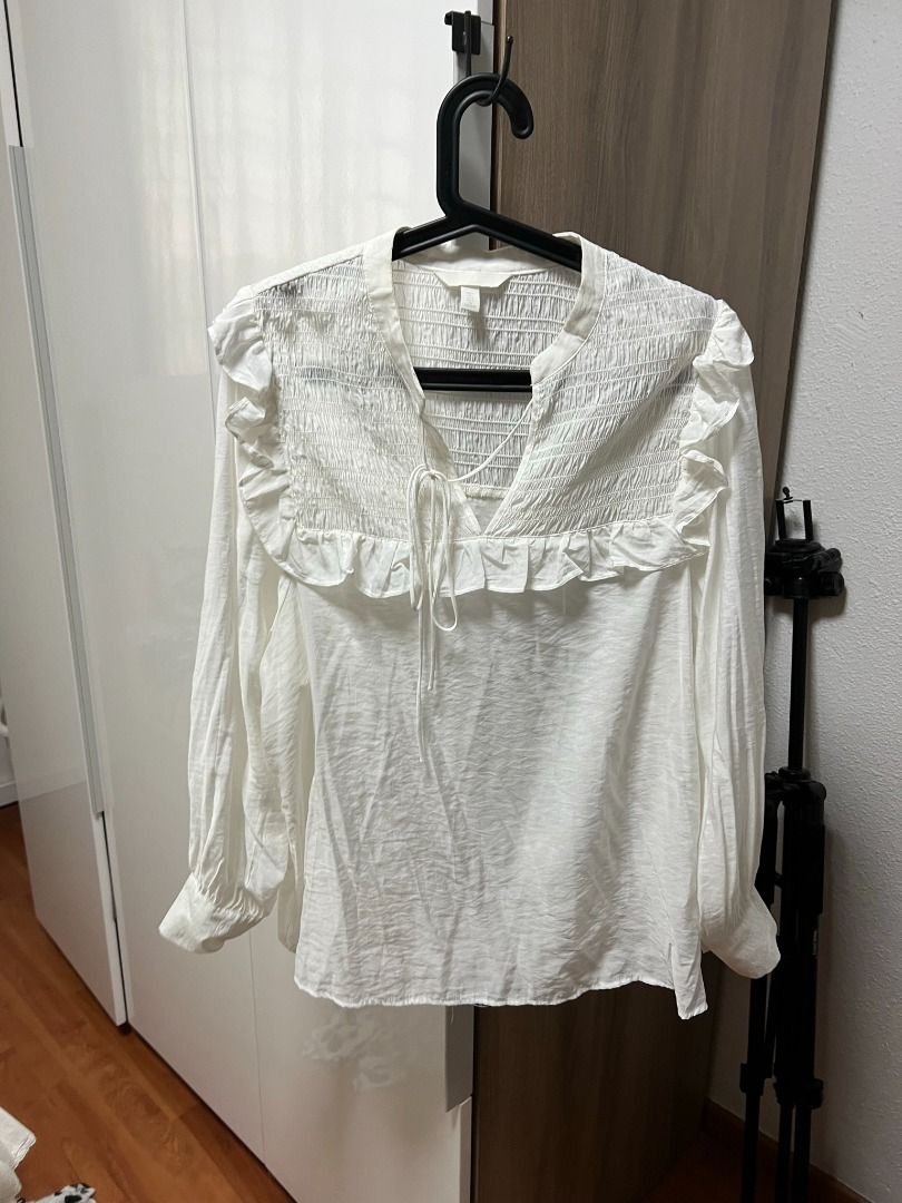 H&M White Ruffle Blouse, Women's Fashion, Tops, Blouses on Carousell