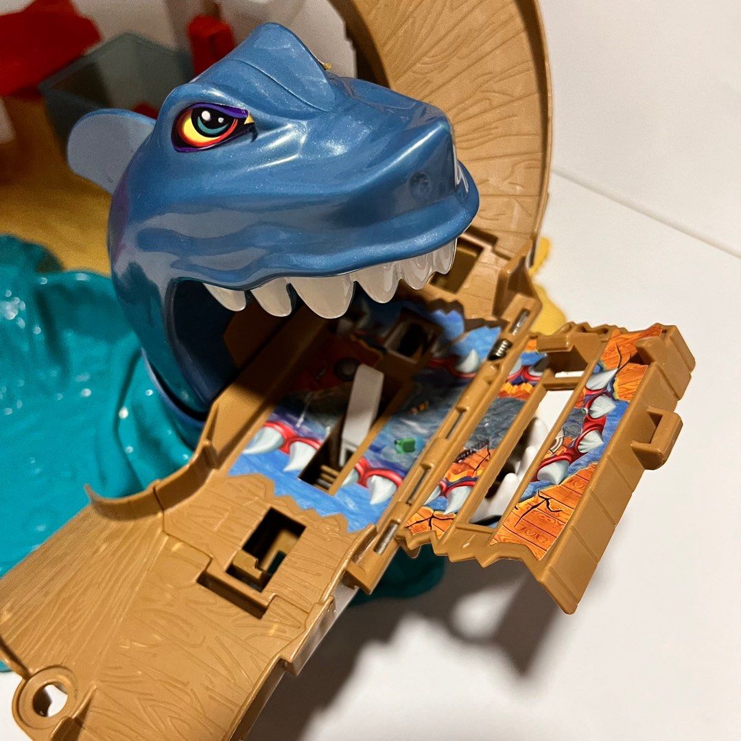 Hot wheels colour shifters sharkport discount showdown track set