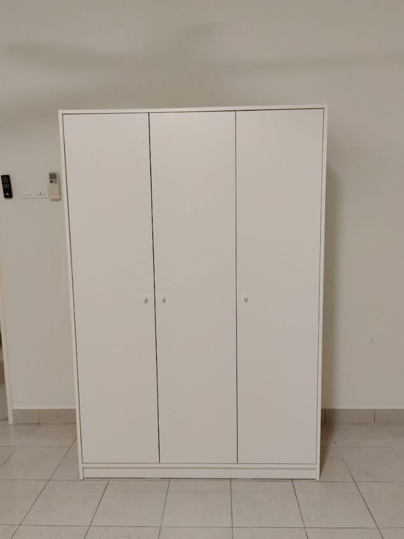 Kleppstad wardrobe with deals 3 doors white