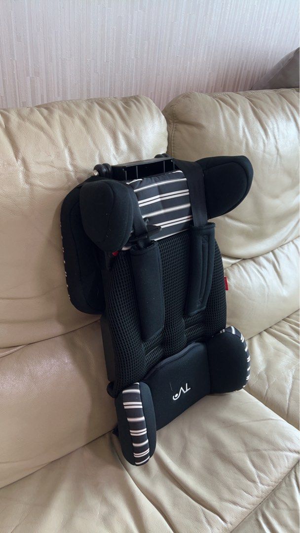 Japan travel light car seat, Babies & Kids, Going Out, Car Seats on Carousell