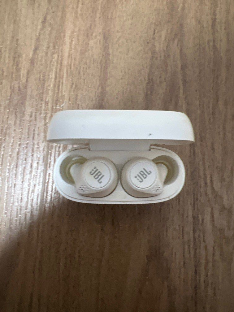 JBL Bluetooth earbuds63612114329473112