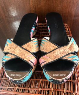 Jimmy Choo casual colourful floral forest print pine wedge platform sandals mid high heels shoes mules metal tip toe 中高跟 露趾厚底拖鞋休閑鞋 水松底款木屐 鬆高鞋 涼鞋 露跟鞋 穆勒鞋 休閒度假風鞋64246850594817110