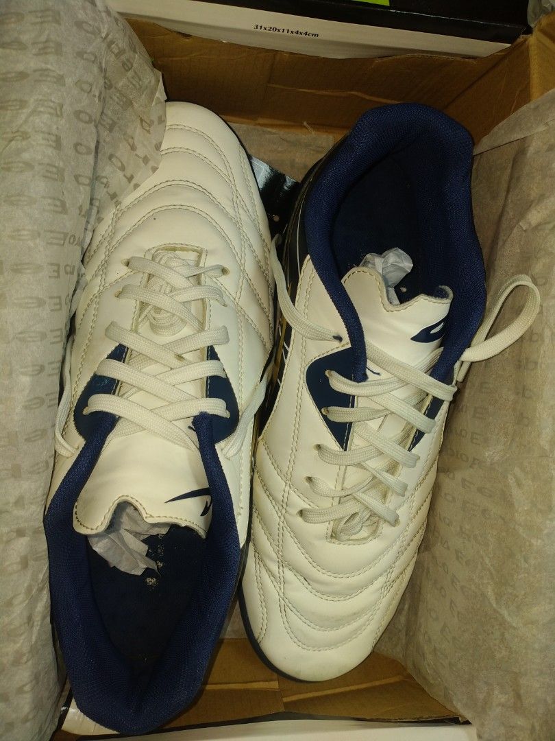 Kika sales futsal shoes