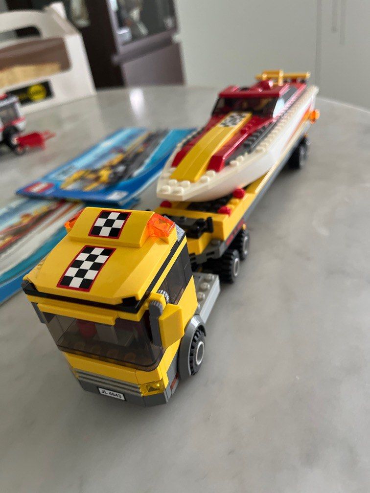 輸入品・未使用】LEGO City Power Boat Transporter 4643-