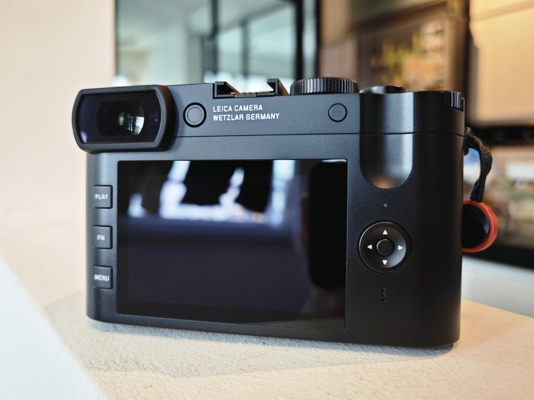 Leica Q2 Digital Camera, Photography, Cameras on Carousell