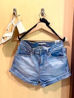 (Category: ) located in . Submitted by categorybey (Listing ID 1225189259, Image 1). Description: .