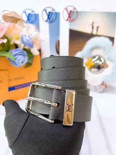 (Category: ) located in . Submitted by Neverfull_Luxury_Accessories (Listing ID 1225203099, Image 1). Description: .