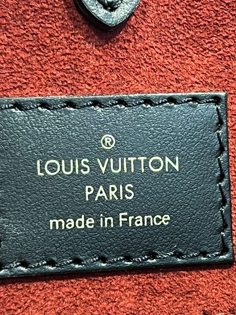 Louis Vuitton MM On the Go (Category: Luxury Bags & Wallets) located in Quezon City. Submitted by luxurybrokerph (Listing ID 1225118281, Image 3). Description: Complete inclusions Guaranteed Authentic With sealds .