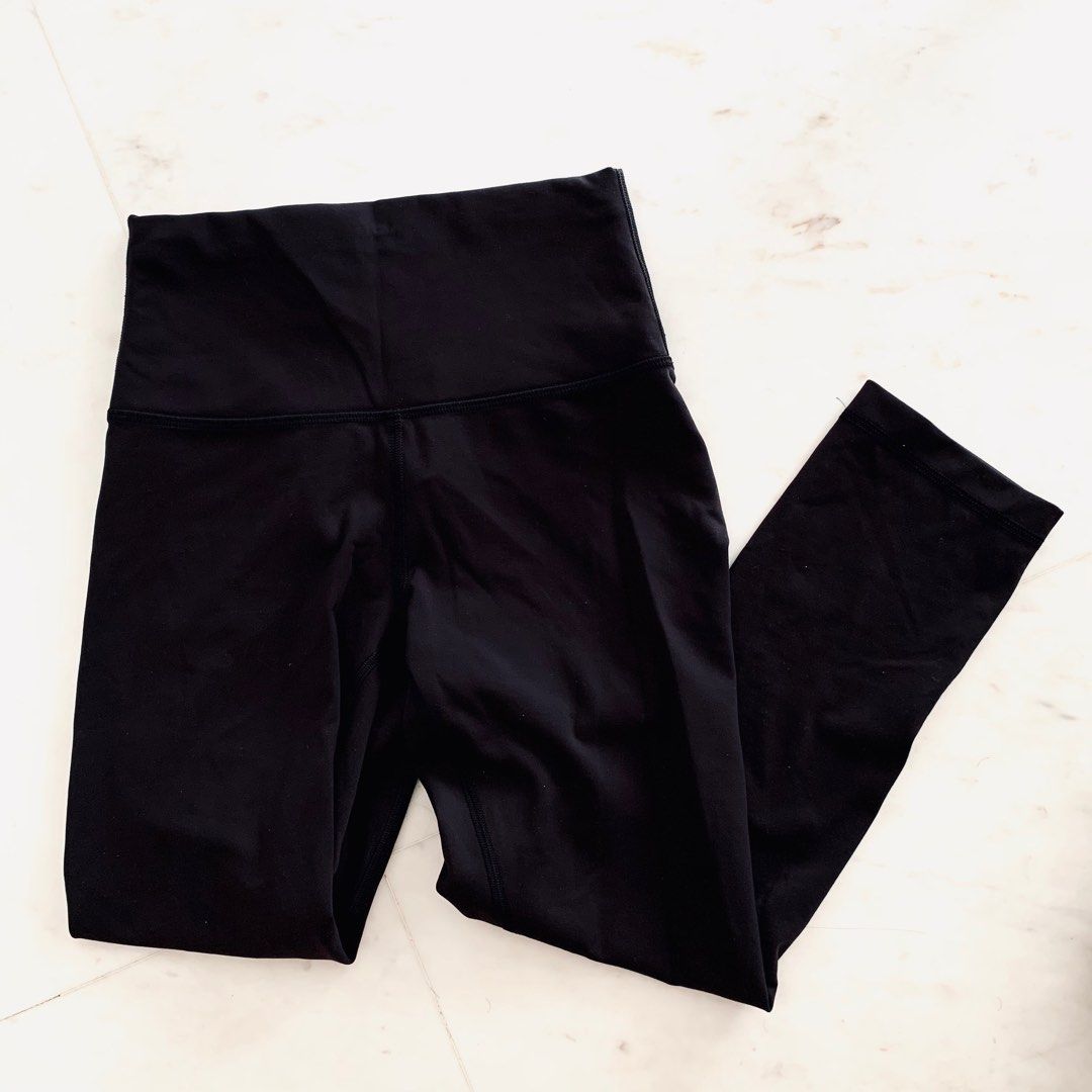 Size 4) Lululemon Wunder Under Low-Rise Crop 21” Full Black, Men's Fashion,  Activewear on Carousell
