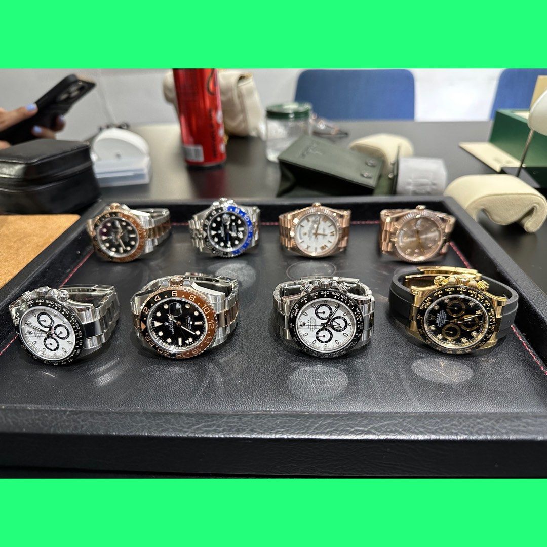 Luxury watch reviews store