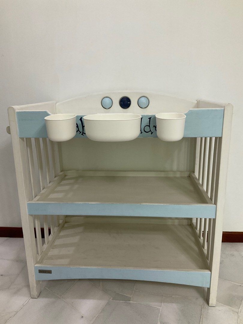 Mamas and papas changing station 2025