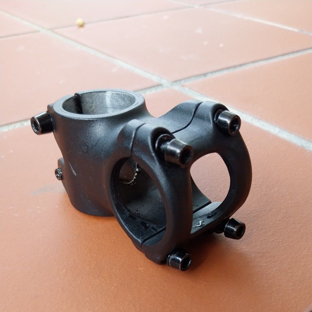 Marin handlebar and stem matching set, Sports Equipment, Bicycles & Parts, Parts & Accessories