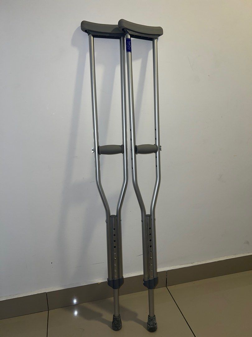 Medical Shoulder Crutches, Health & Nutrition, Medical Supplies & Tools on Carousell
