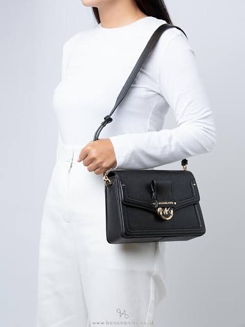 Michael kors jessie black Barang Mewah Tas Dompet di Carousell