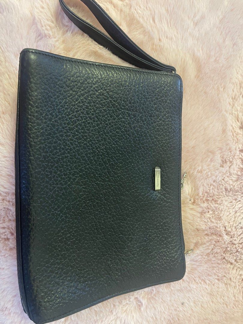 mila schon clutch bag (Category: Luxury Bags & Wallets) located in Quezon City. Submitted by bags4ever (Listing ID 1225156783, Image 1). Description: original mila schon clutch black.