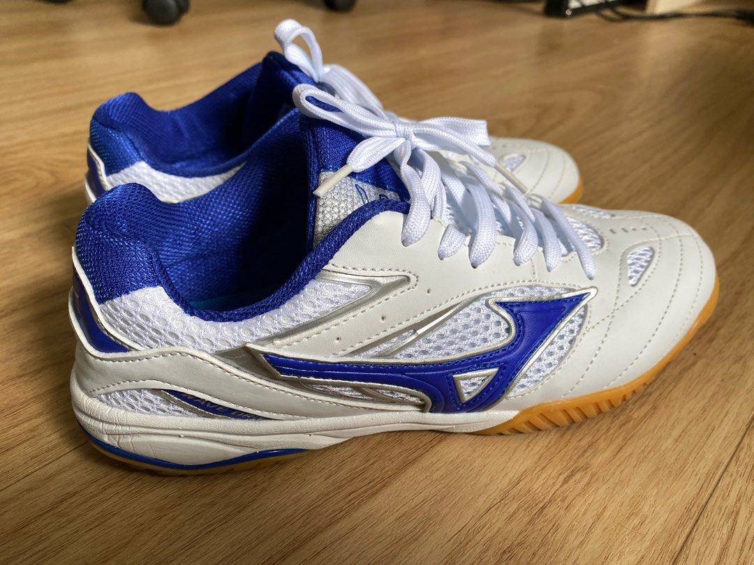 Mizuno badminton table tennis shoes white blue color Sports