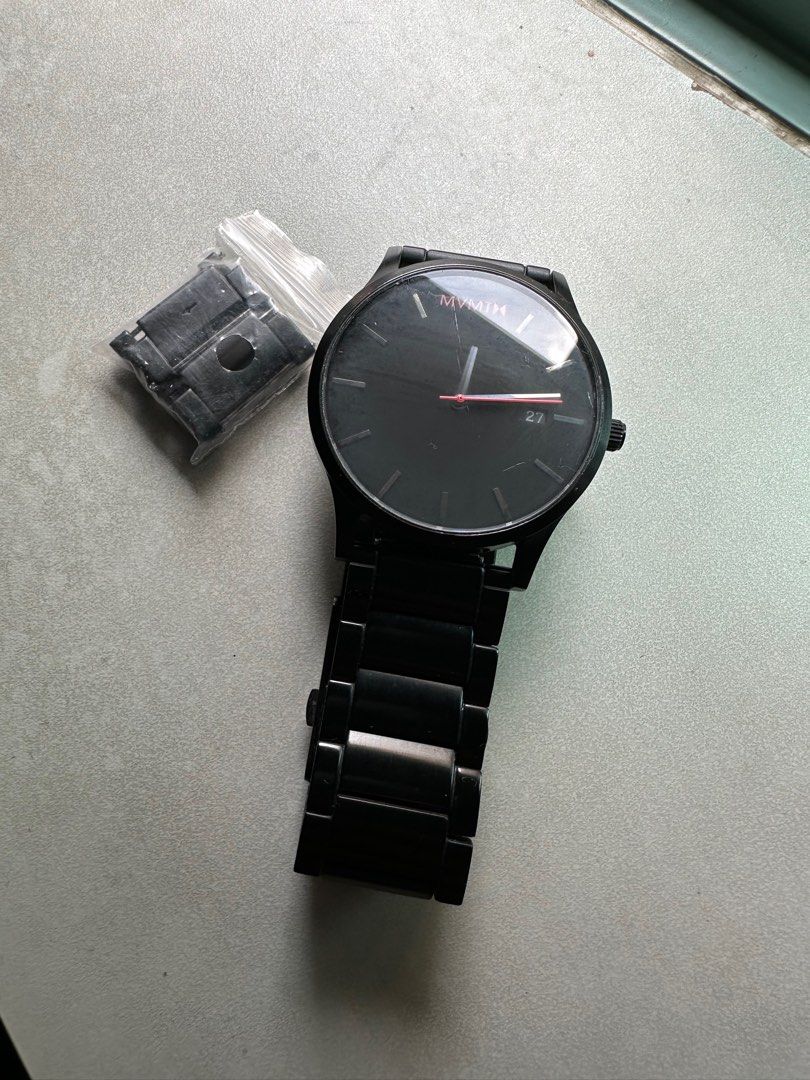 Mvmt hotsell black link