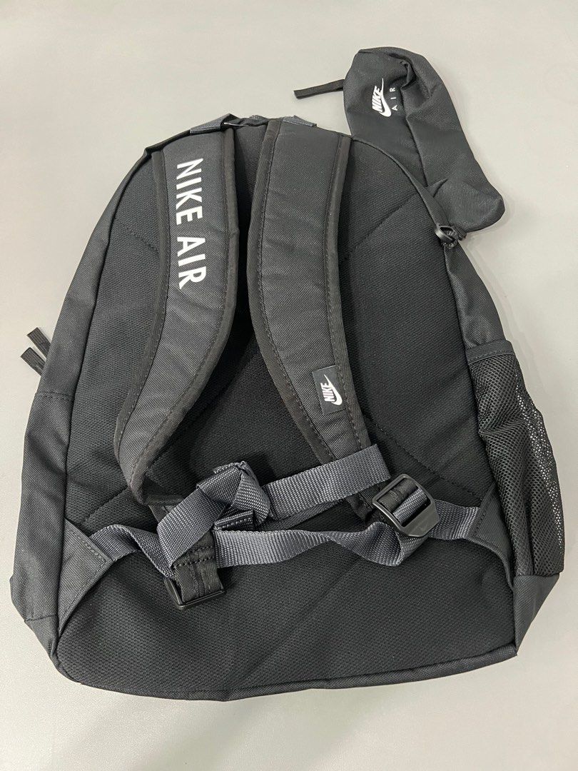NIKE AIR Elemental Backpack 22L Black White 18