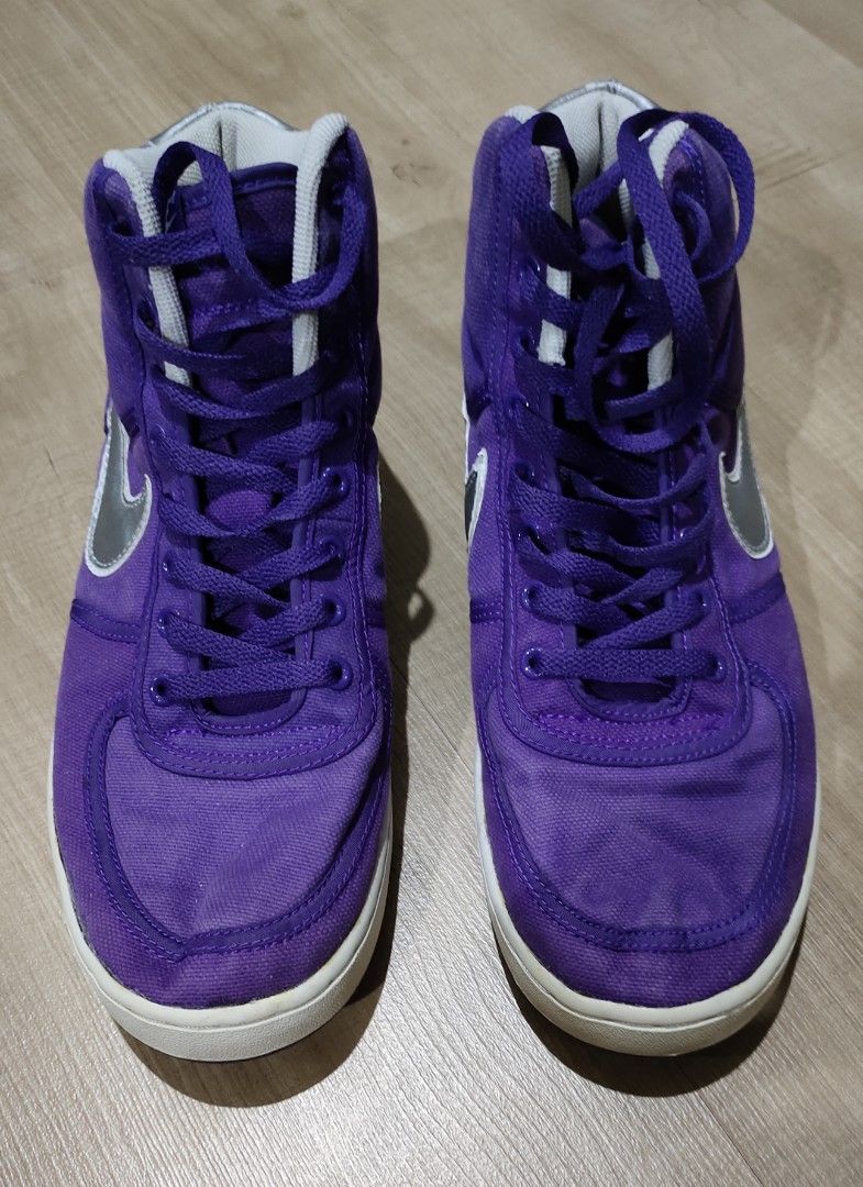 Nike shop vandal purple