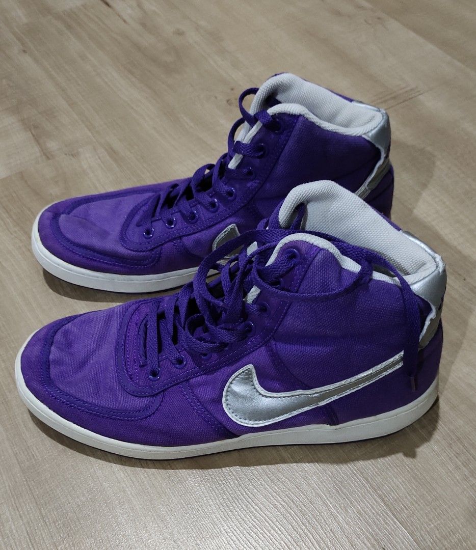 Nike shop vandal purple