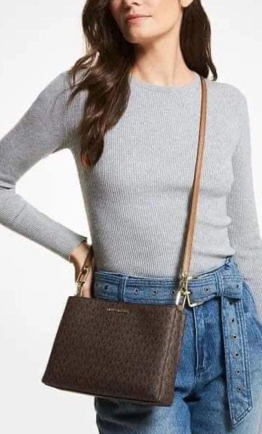 ON HAND MICHAEL KORS TRISH CROSSBODY BAG 993, Women's Fashion, Bags & Wallets, Crossbody Bags
