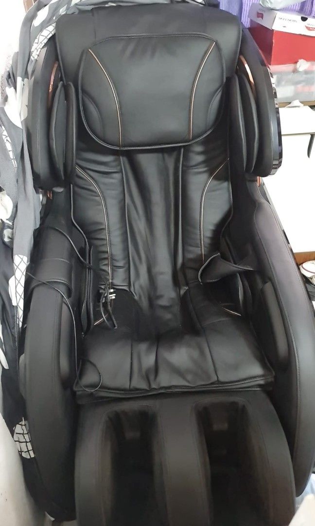 OTO Evolution Massage Chair, Health & Nutrition, Massage Devices on