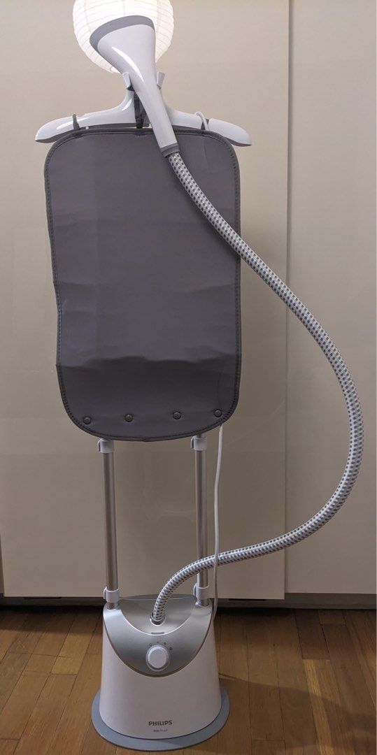 Philips GC487 easy touch steamer, TV & Home Appliances, Irons