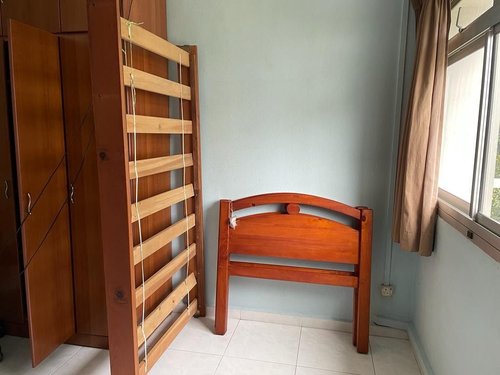 Picket & Rail single bed frame free mattress, Furniture & Home Living